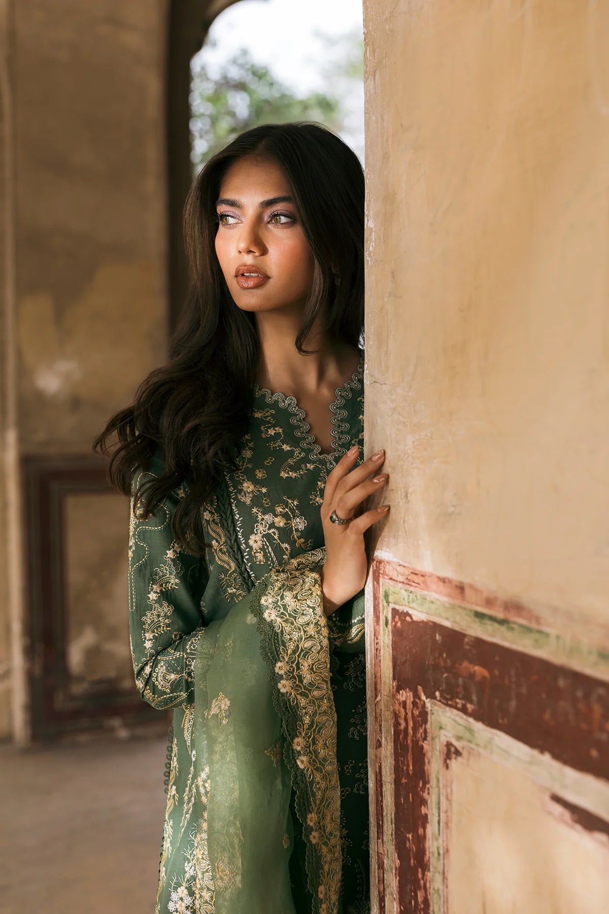 Afrozeh | Mulaqaat Lawn | Waadha