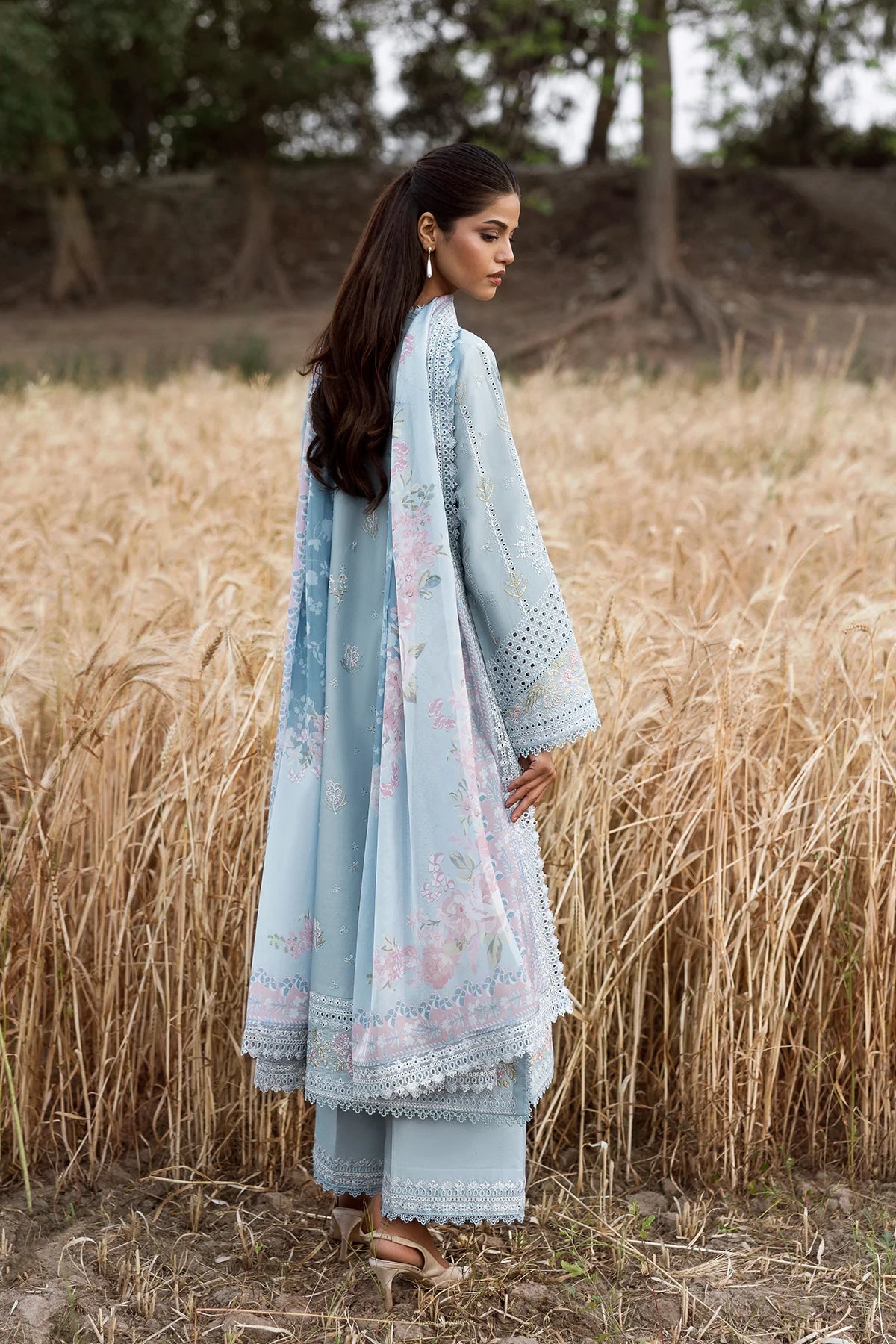 Afrozeh | Mulaqaat Lawn | Sukoon
