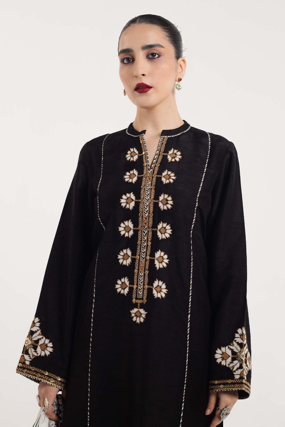 Zara Shahjahan | Handcrafted Suits | ZHC-048