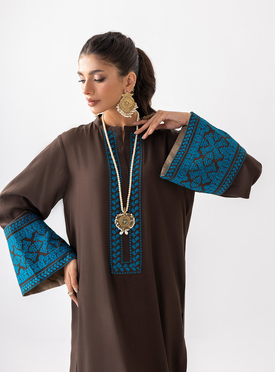 Zainab Chottani | Aara Casual Pret | Dark Chrome