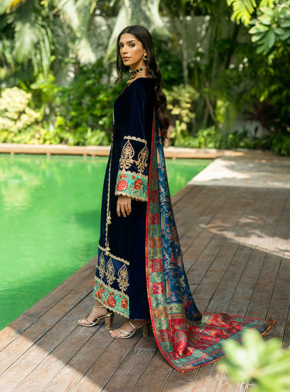 Zainab Chottani | Makhmal Luxe Pret | Farrin