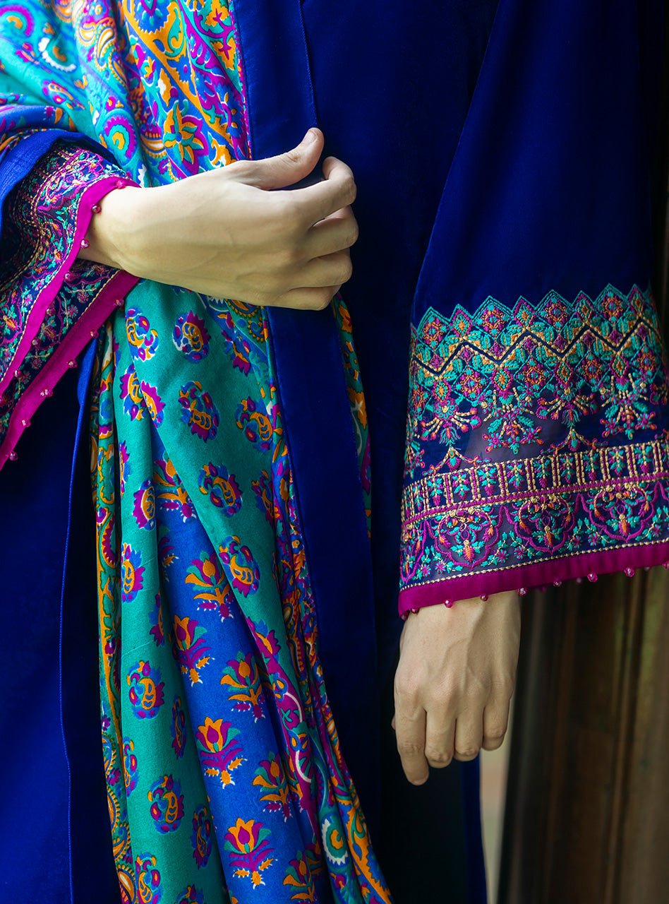 Zainab Chottani | Makhmal Luxe Pret | Shafaq