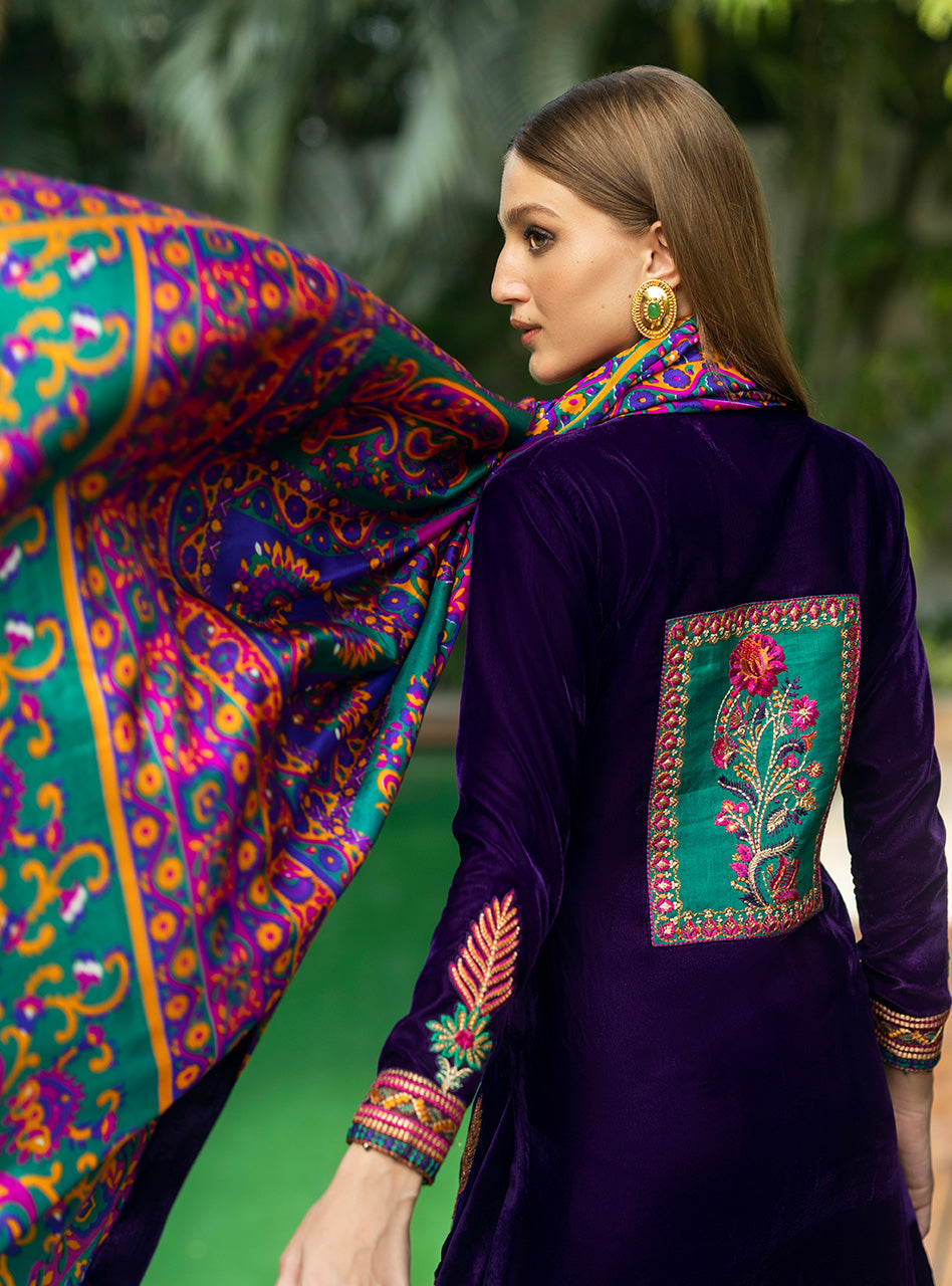 Zainab Chottani | Makhmal Luxe Pret | Habibeh