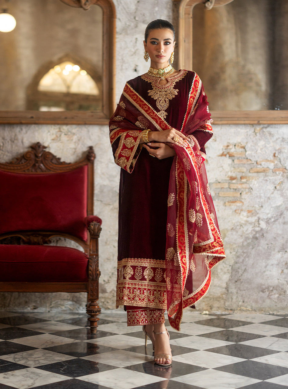Zainab Chottani | Velvet Formals 24 | Neesa