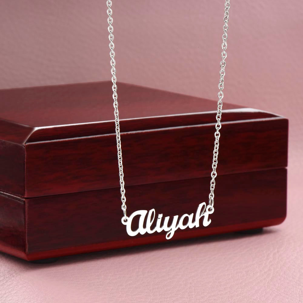 Customized Name Necklace for Your Soulmate - Best gift for Parteners with Premium Gift Packaging - Riwayat-e-khas