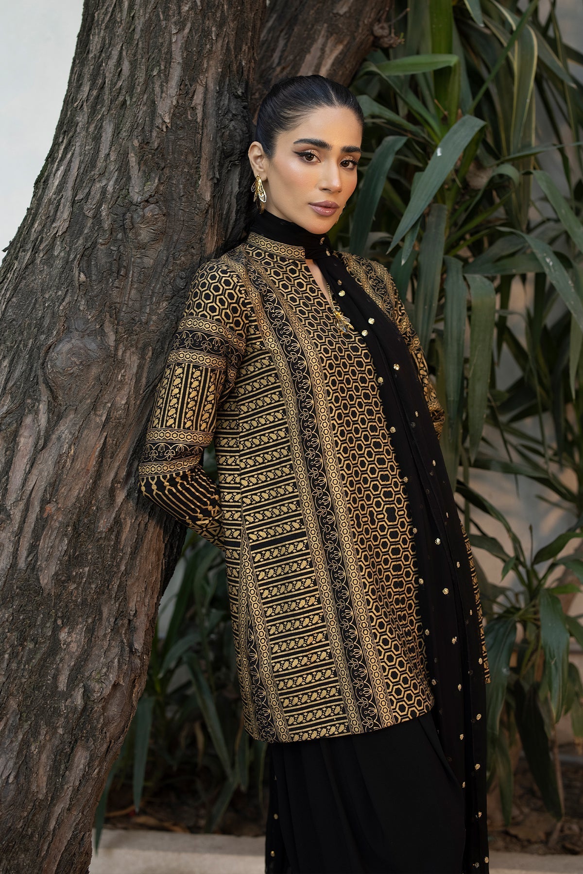 Erum Khan | Shahzeen Eid Collection | SUNSET
