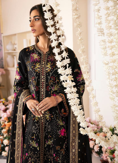 Farah Talib Aziz | Mayna Festive Luxe | Pinar