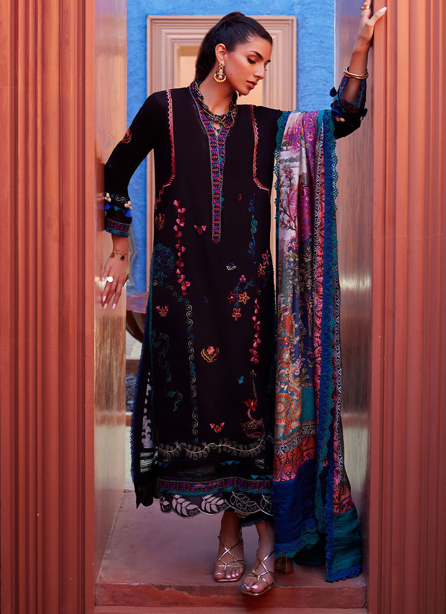 Farah Talib Aziz | Suay Lawn 24 | ILARIA BLACK