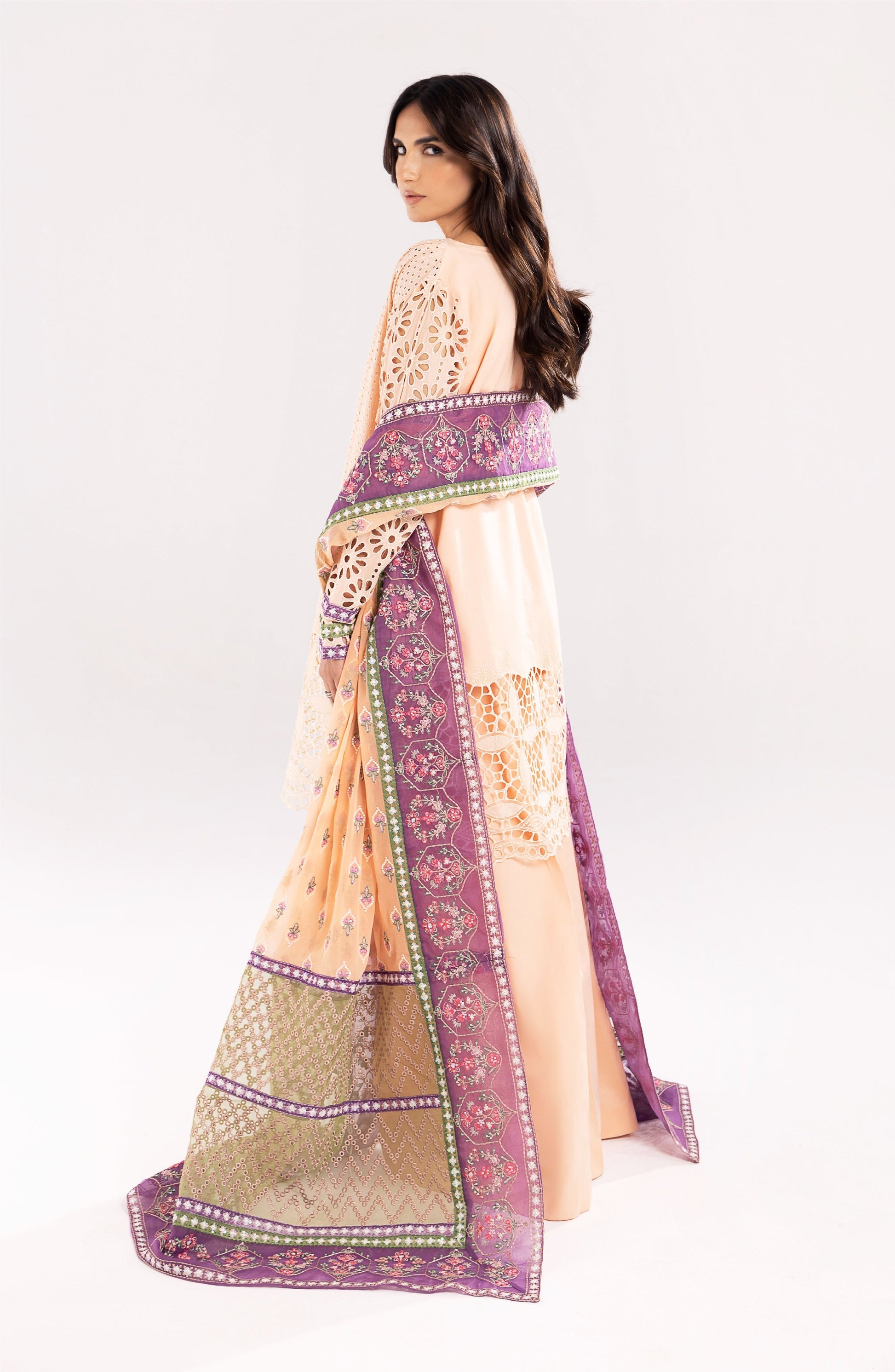 Maryum N Maria | Eid Luxury Lawn 24 | Roheen