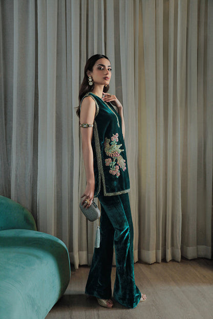 Saira Rizwan | Riona Luxury Formals | Simone