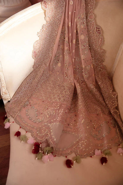 Nureh | The Secret Garden | Caroline