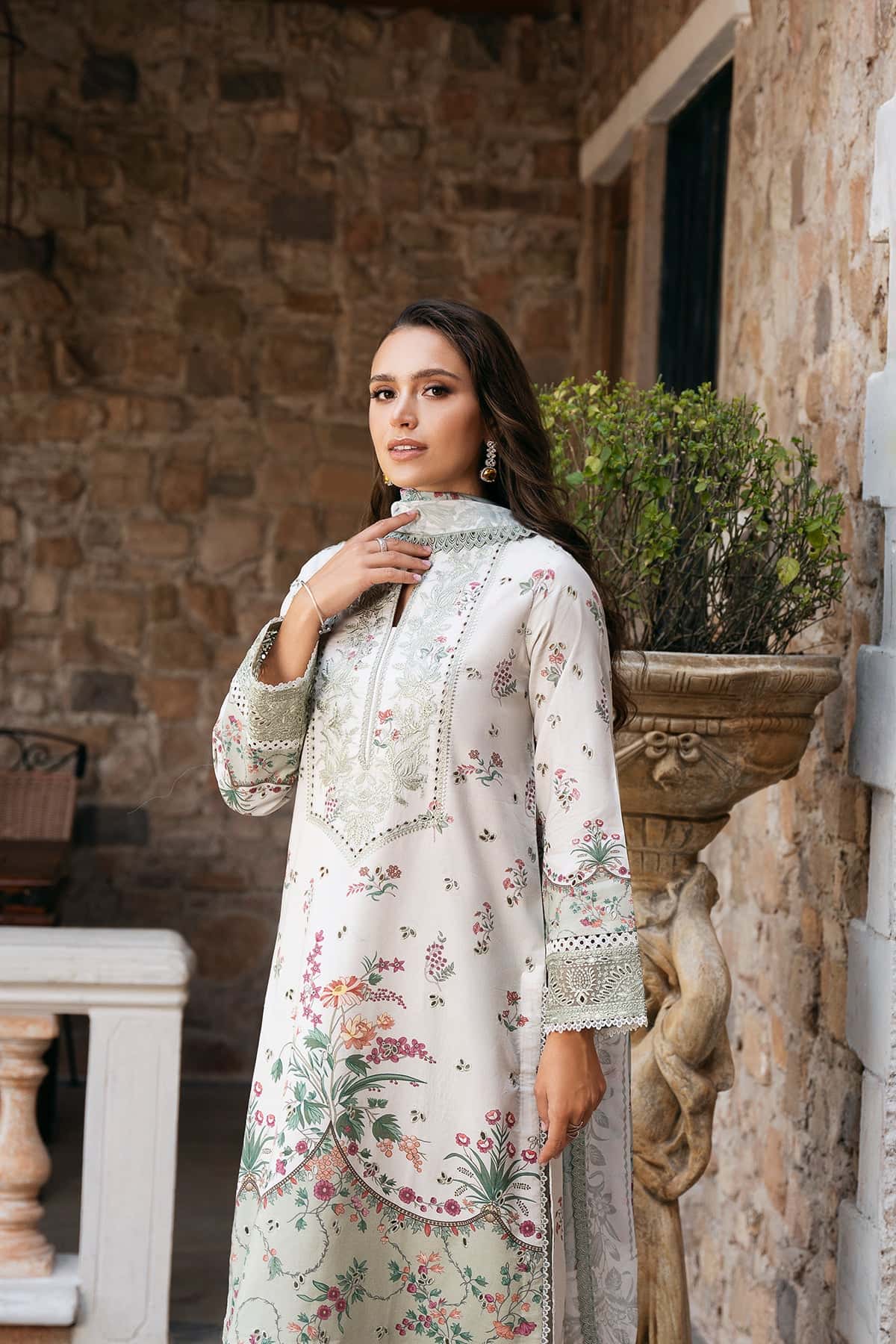 Afrozeh | Damask The Holiday Edit 25 | Rosheen A