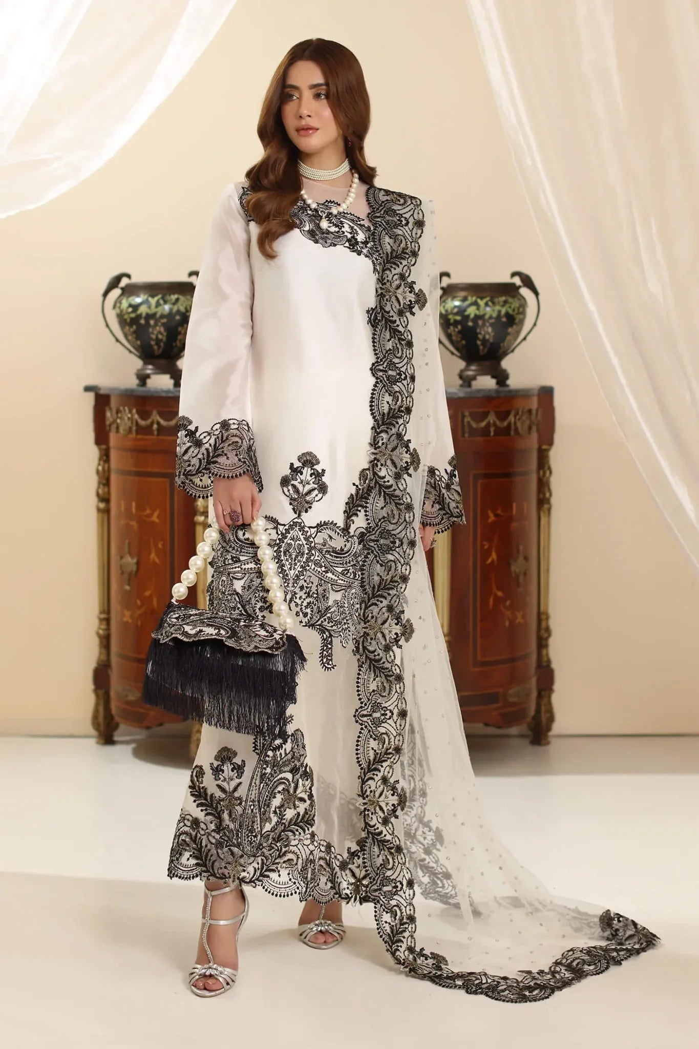 Musferah saad | AMOR A LA VIDA | Whisper Noir