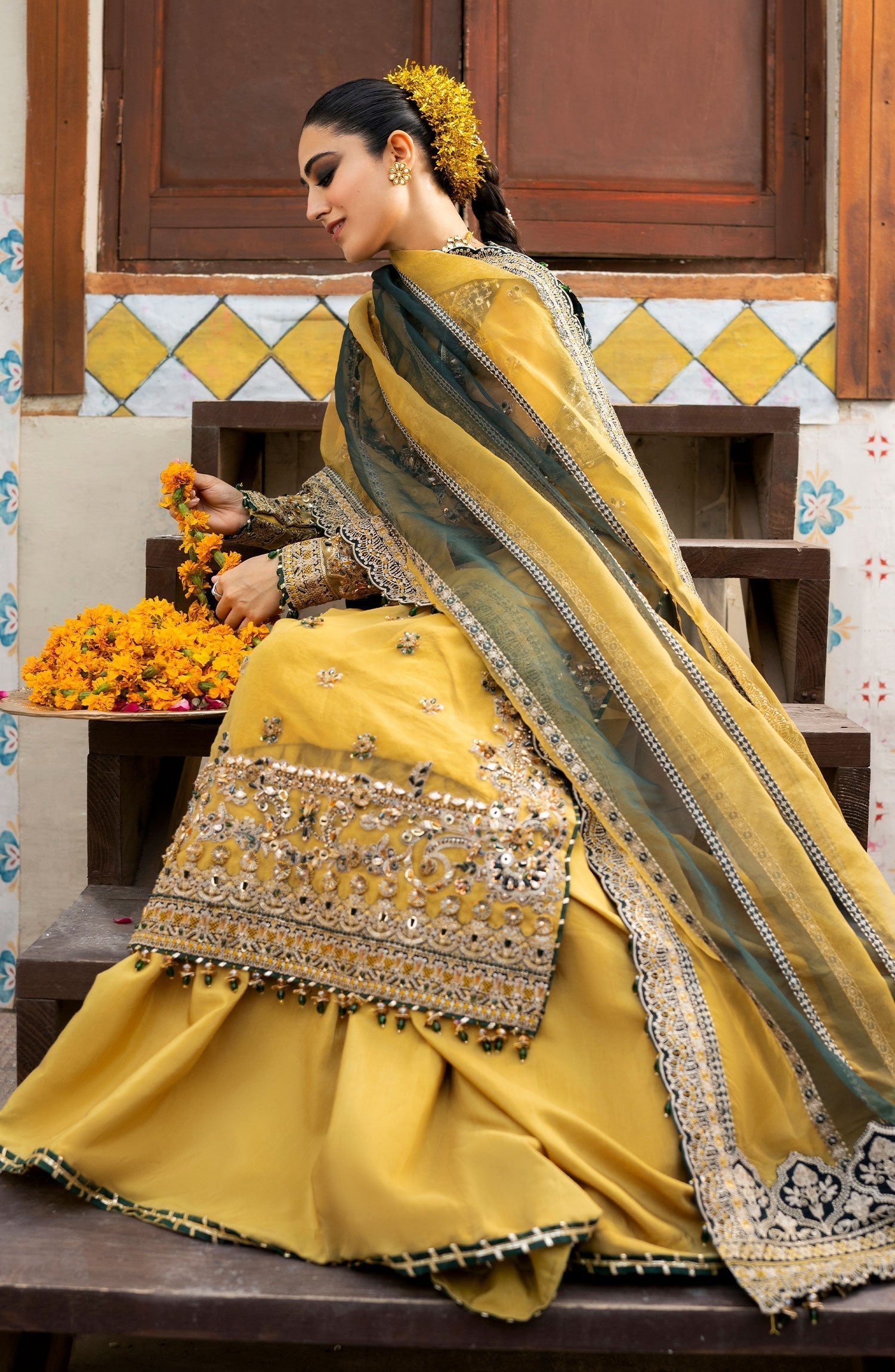 Zarin by Eleshia Embroidered Organza 3Pc Suit D-05 Oriana - Riwayat-e-khas