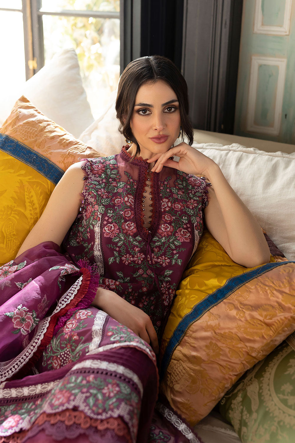 SOBIA NAZIR DESIGN 14B LUXURY LAWN 2023 - Riwayat-e-khas