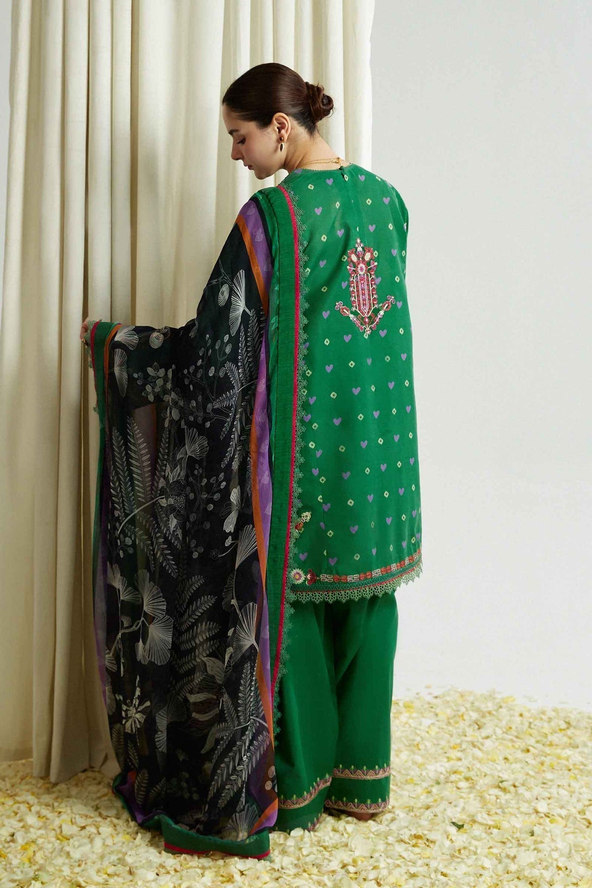 ZARA SHAHJAHAN-ZCE23-5B-COCO LAWN VOLUME ll 2023 - Riwayat-e-khas