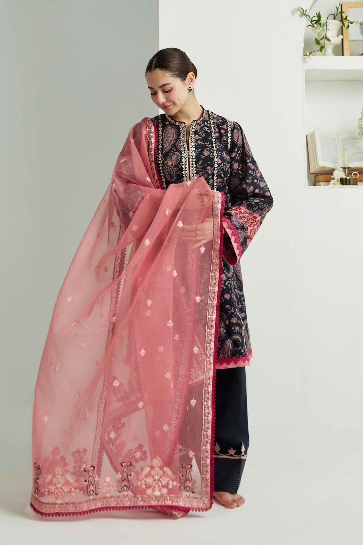 ZARA SHAHJAHAN-ZCE23-3B-COCO LAWN VOLUME ll 2023 - Riwayat-e-khas