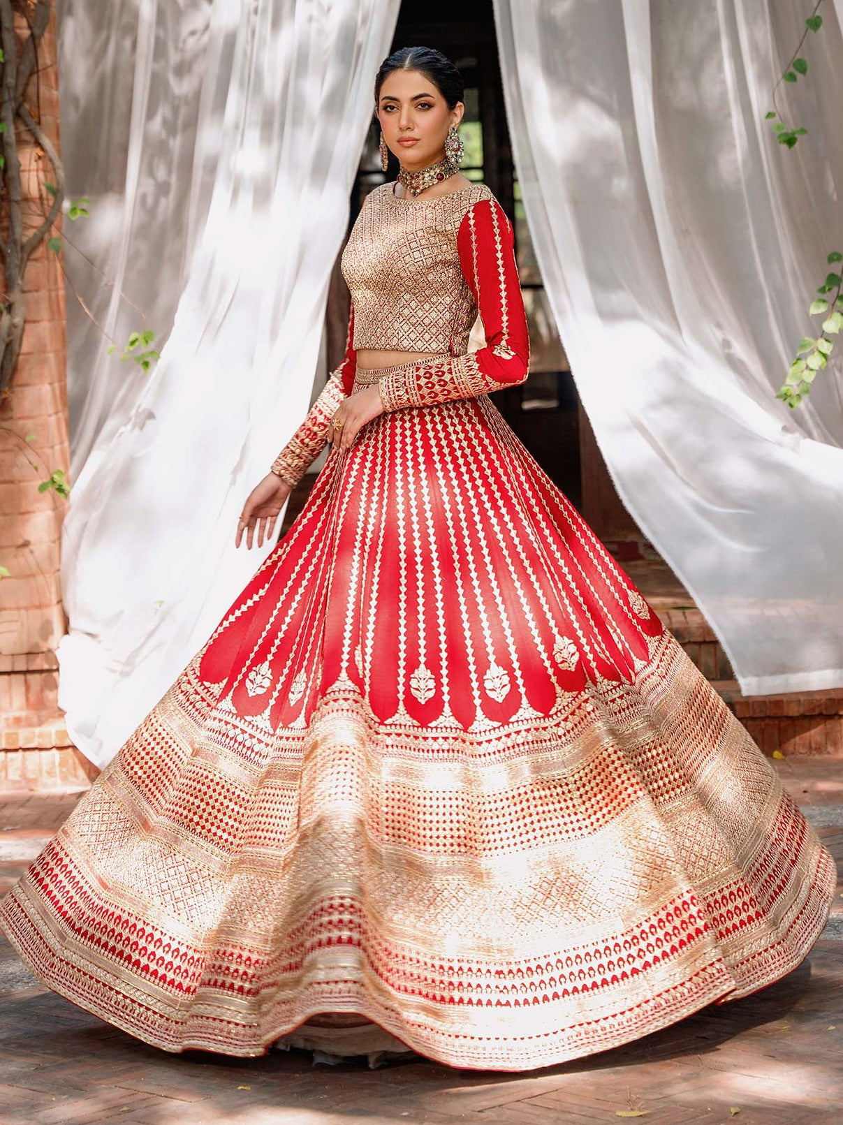 Akbar Aslam Mastani Embroidered Raw Silk 3Pc Suit - NAWAZISH - Riwayat-e-khas