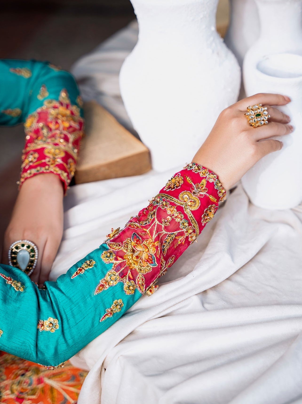 Akbar Aslam Mastani Embroidered Raw Silk 3Pc Suit - MAAHRU - Riwayat-e-khas