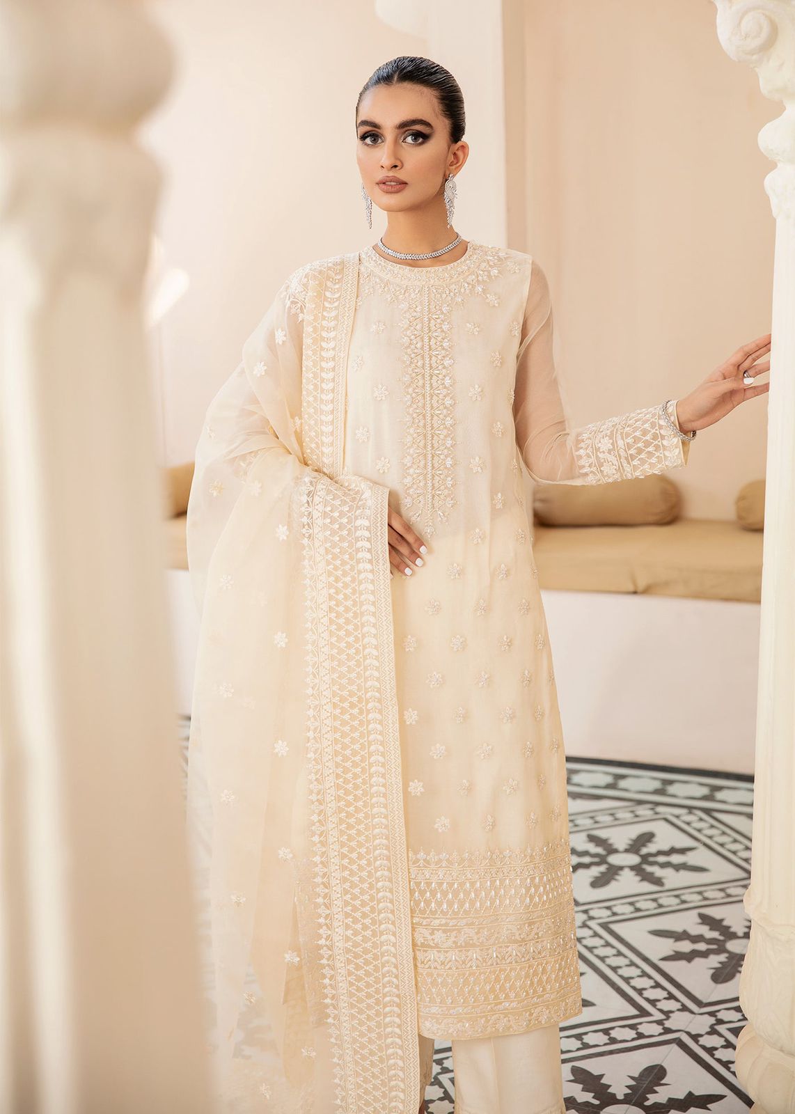 AKBAR ASLAM WHITE ASH U-1446 FORMAL COLLECTION STITCHED - Riwayat-e-khas