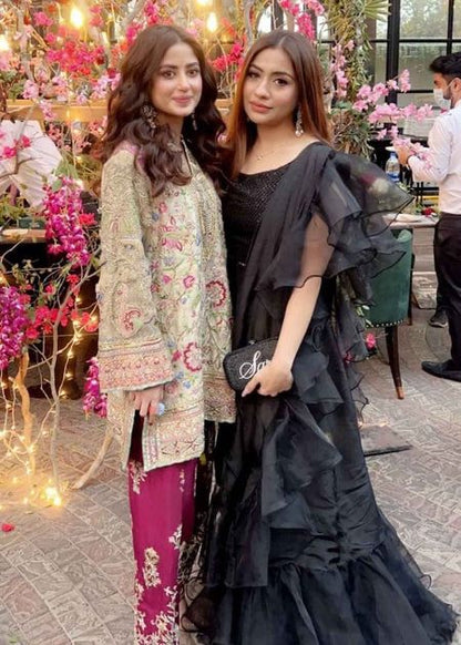 Korean Saree - Riwayat-e-khas