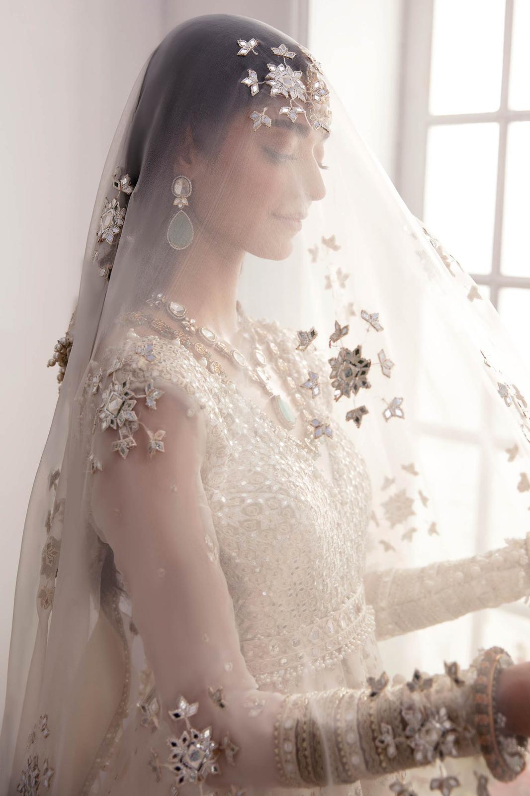 Parisa - Riwayat-e-khas